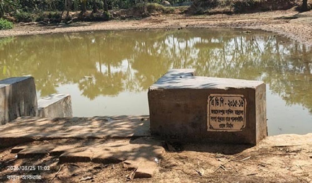 জয়দেবপুর ইসলামিয়া দাখিল মাদ্রাসার পুকুর দখল করলো প্রভাবশালী মহল