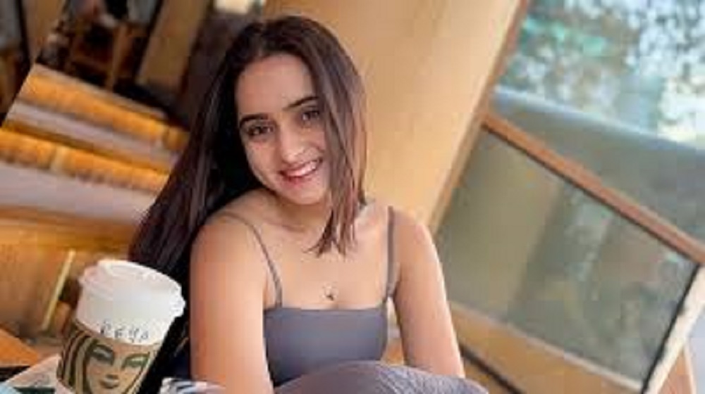 প্লাস্টিক সার্জারি নিয়ে মুখ খুললেন কেয়া পায়েল