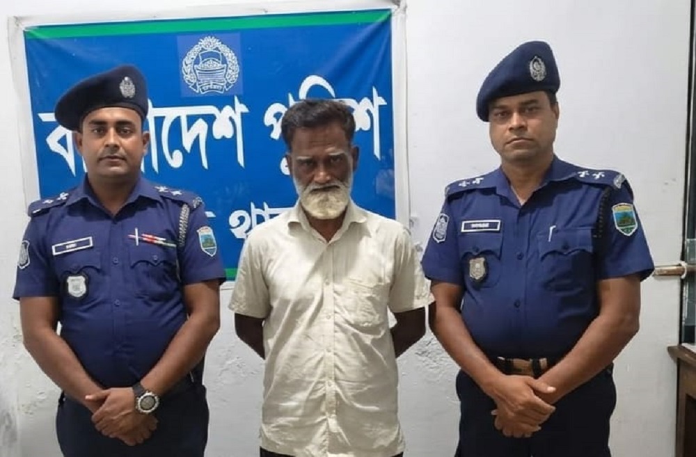 সাজা পরোয়ানাভুক্ত মাদক কারবারি সুলতান মন্ডলকে গ্রেপ্তার করল বাঘা থানা পুলিশ