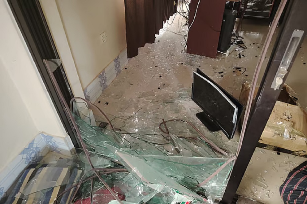 তানোরে বিএনপি নেতার ব্যবসাপ্রতিষ্ঠানে হামলা-ভাঙচুর