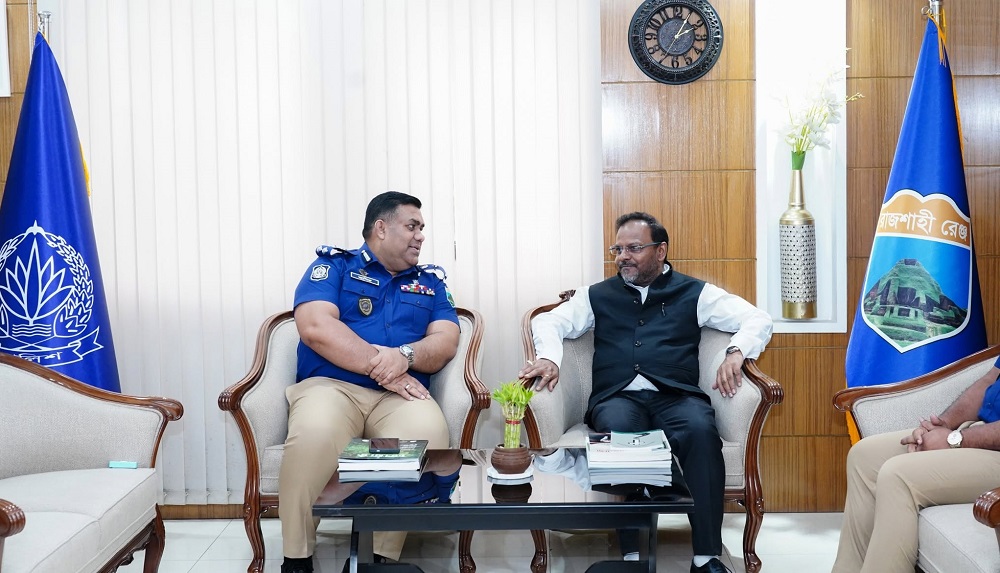 রাজশাহী রেঞ্জ ডিআইজির সঙ্গে ভারতীয় সহকারী হাইকমিশনারের সৌজন্য সাক্ষাৎ