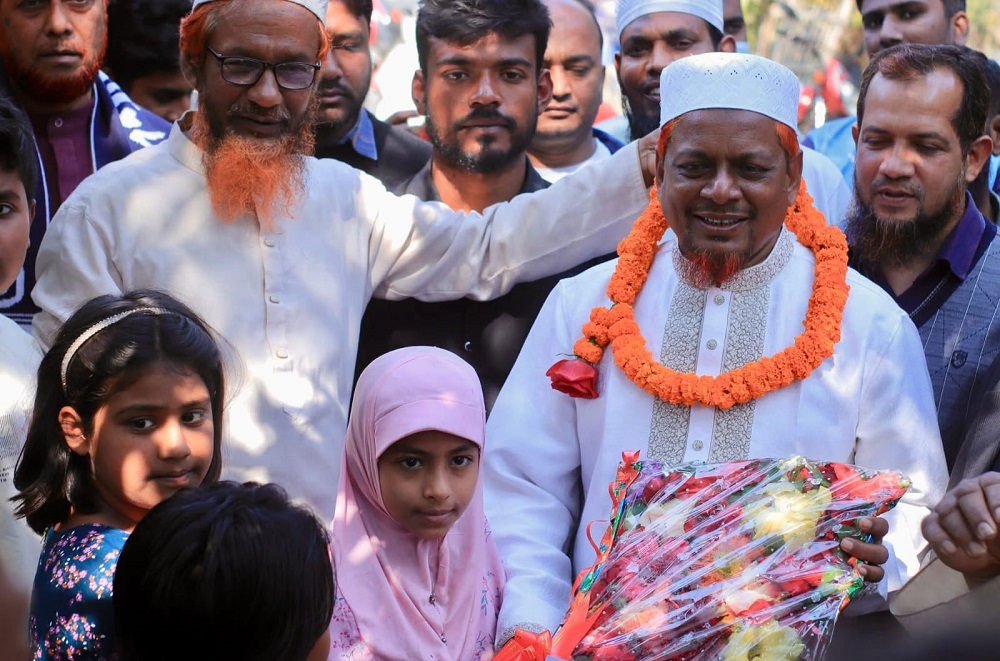 বাঘা পৌরসভায় দাঁড়ি পাল্লা প্রতীকের প্রার্থী নাজমুল হকের গণসংযোগ