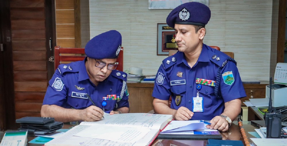 রাজশাহীর নতুন পুলিশ সুপার হিসেবে দায়িত্ব নিলেন মো. মামুন অর রশিদ
