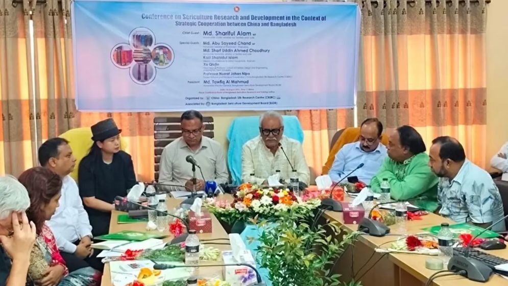 চীনের বাজার ধরতে রাজশাহীর রেশম শিল্পকে আধুনিকায়ন করা হবে