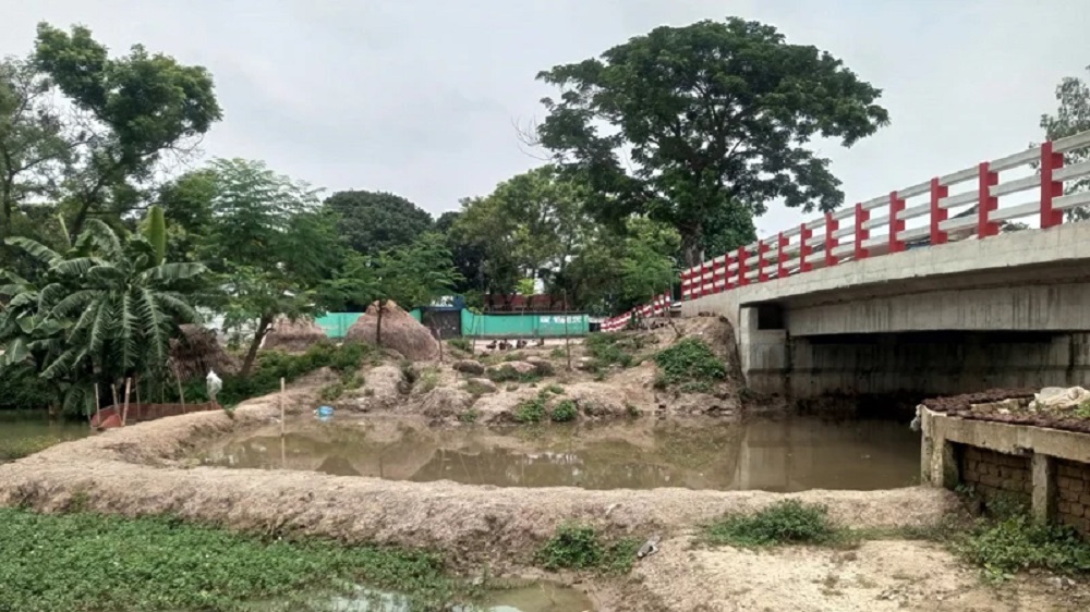 রাণীনগরে ৯০টি ব্রিজ-কালভার্ট দখল ও অকেজো