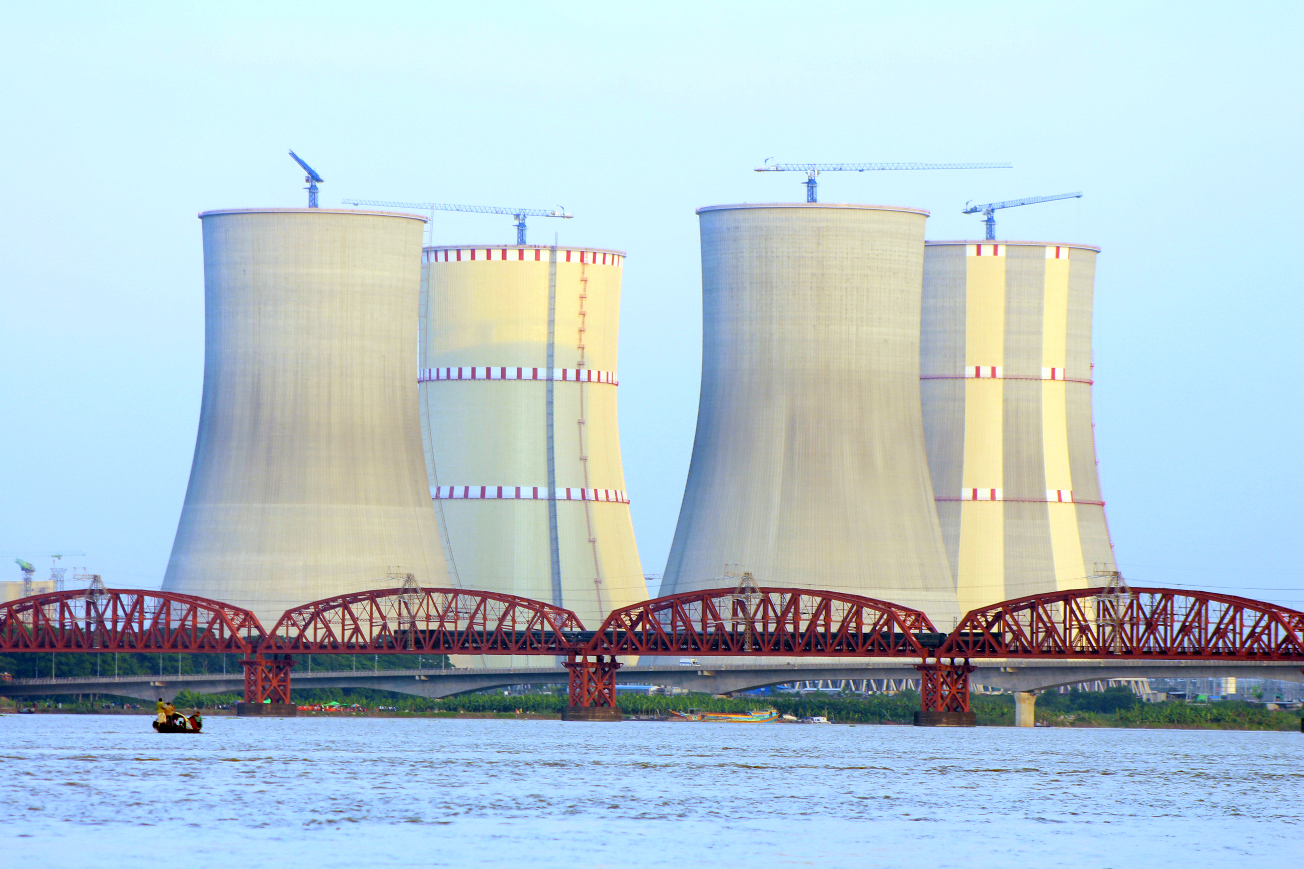 রূপপুরে আজ জ্বালানি লোডিং, পরমাণু বিদ্যুৎ উৎপাদনের পথে বাংলাদেশ