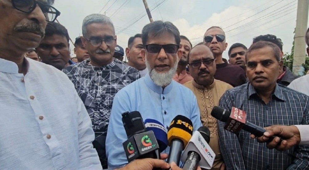 নিহতদের পরিবারকে এক লাখ টাকা করে ক্ষতিপূরণ দেয়া হবে
