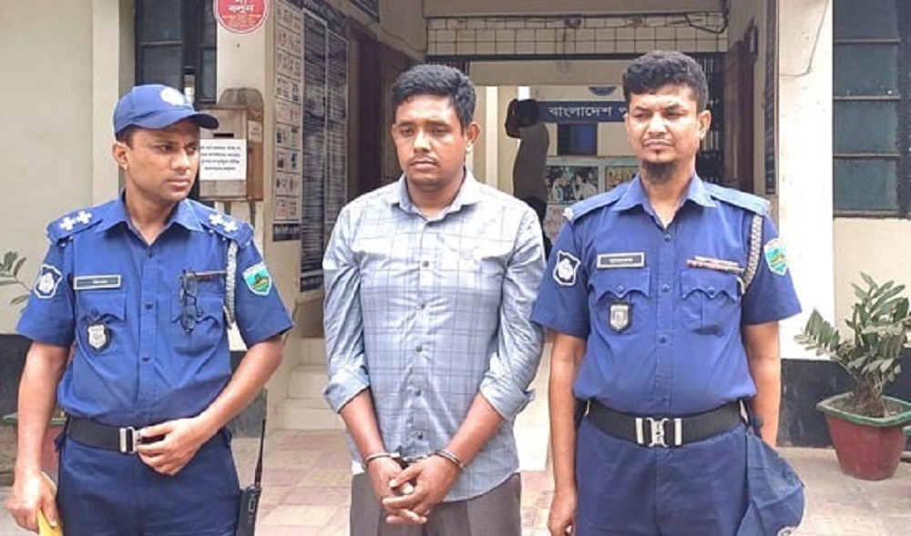 গাবতলীতে কৃষক লতিফকে কোদালের ঘাড়ি দিয়ে আঘাতে হত্যা