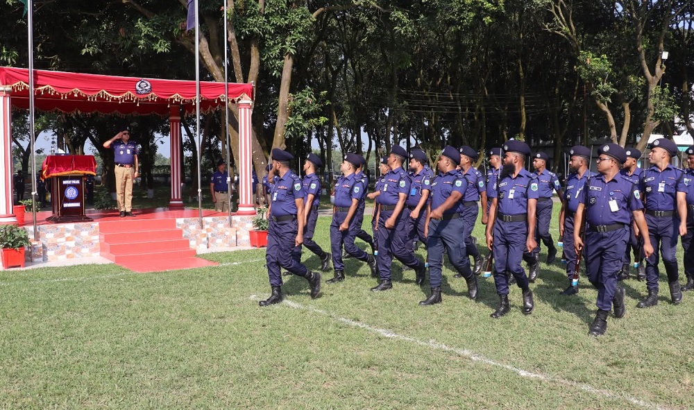 পেশাদারিত্ব ও শৃঙ্খলায় আপসহীন থাকার আহ্বান এসপি গৌতম কুমার বিশ্বাসের