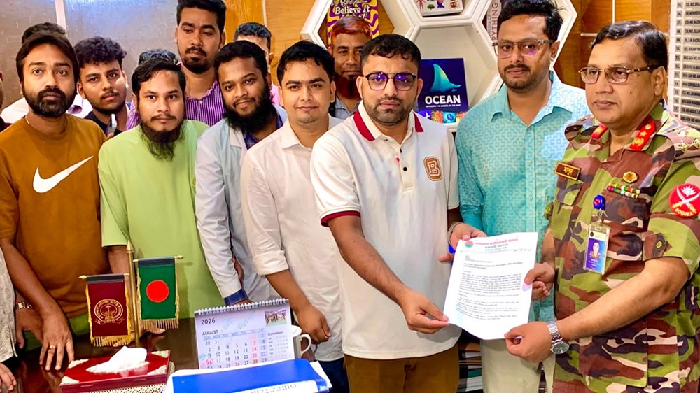 রামেক হাসপাতালে অনিয়ম ও অ্যাম্বুলেন্স সিন্ডিকেট বন্ধে ছাত্রদলের স্মারকলিপি
