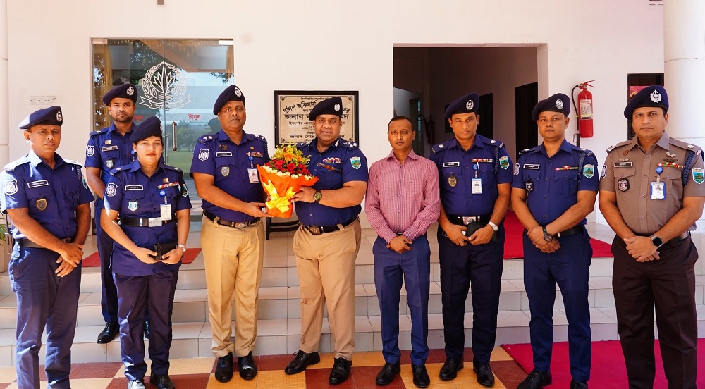 বগুড়ায় ডিআইজি আশিক সাঈদের বার্ষিক পরিদর্শন