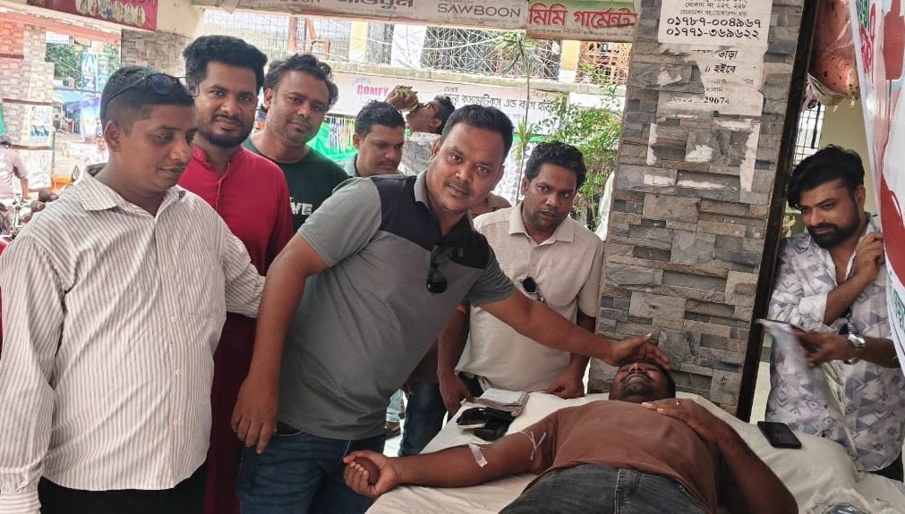 প্রতিষ্ঠাবার্ষিকী শুধু উৎসব নয়, মানুষের পাশে দাঁড়ানোর দিন