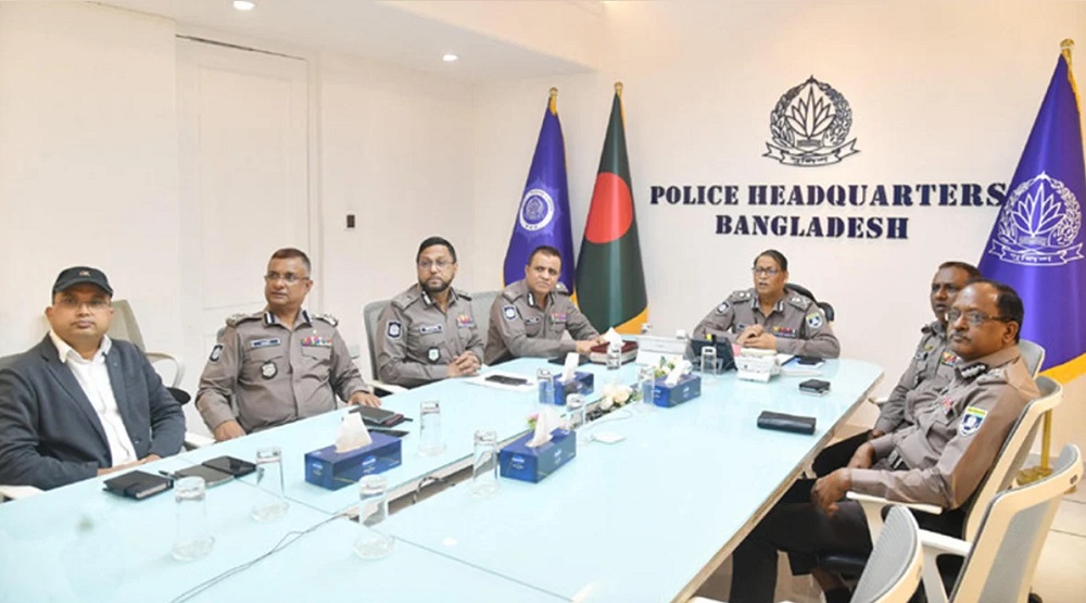 যেকোনো মূল্যে স্বাভাবিক আইনশৃঙ্খলা বজায় রাখতে হবে