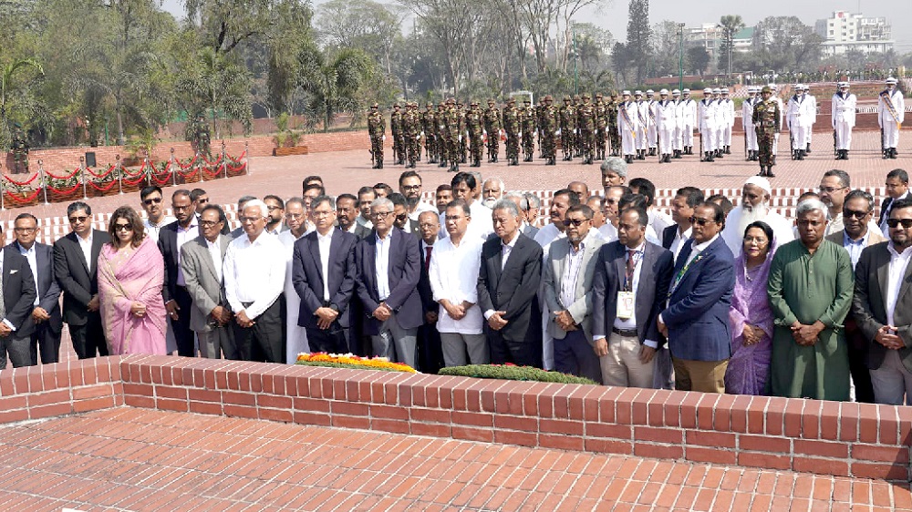 জাতীয় স্মৃতিসৌধে প্রধানমন্ত্রীর শ্রদ্ধা নিবেদন