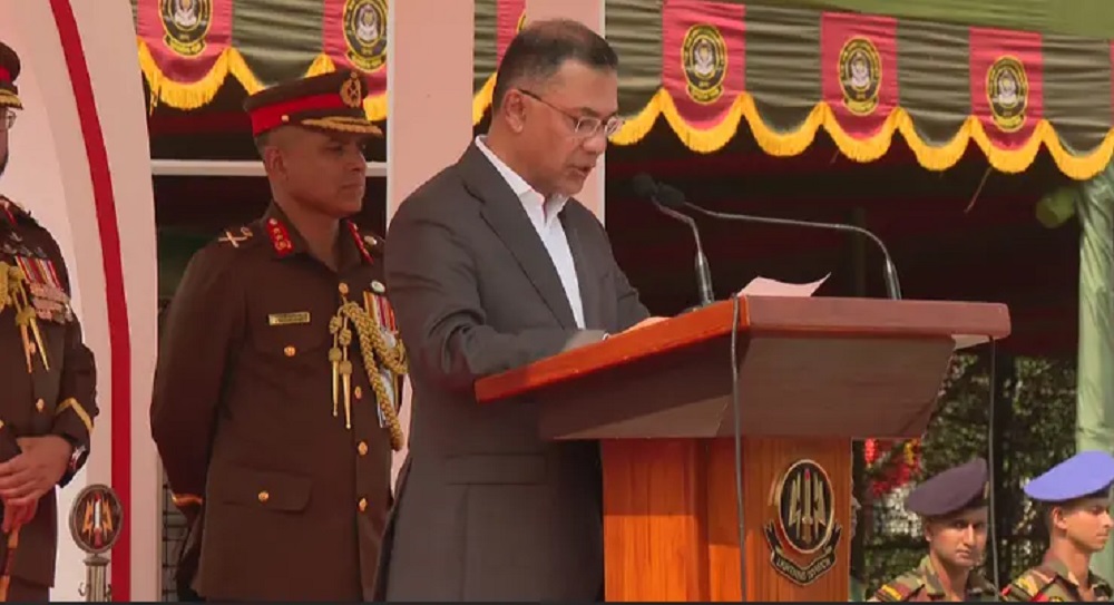 পতাকার মর্যাদা রক্ষা প্রতিটি সেনাসদস্যের পবিত্র দায়িত্ব