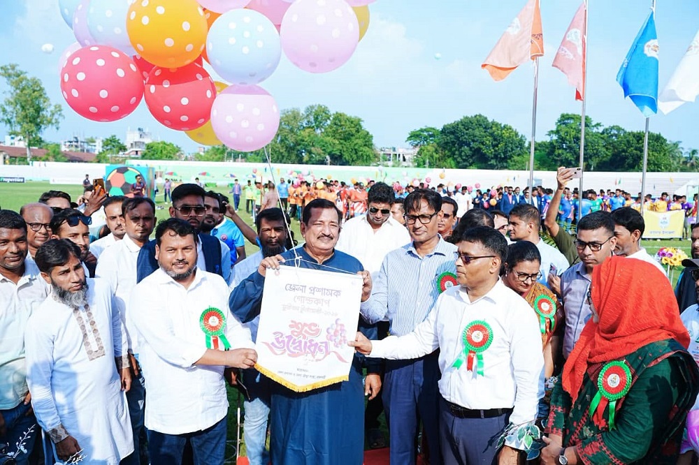 বর্ণাঢ্য আয়োজনে রাজশাহীতে জেলা প্রশাসক গোল্ডকাপ শুরু