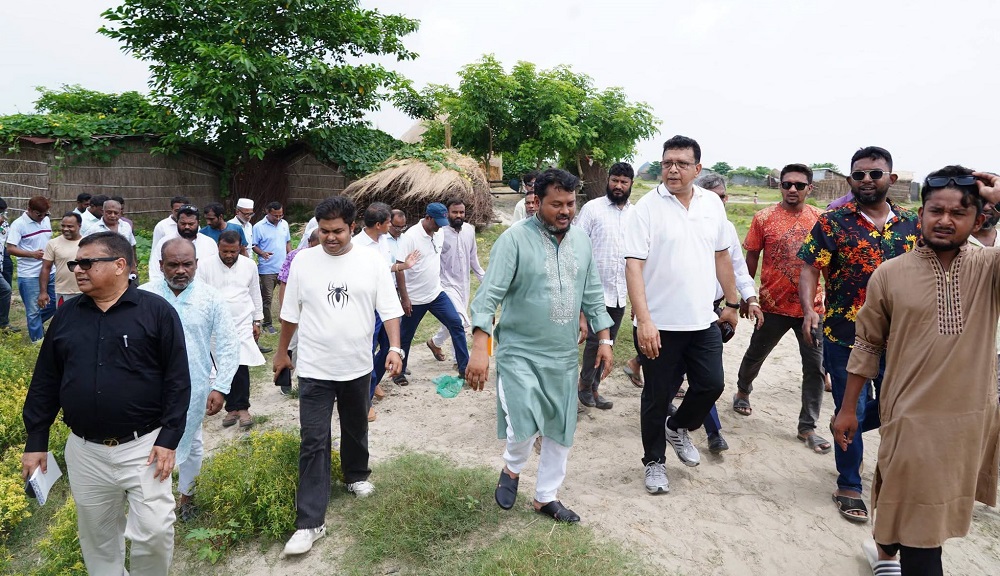 পদ্মার ‘মিডল চর’কে দৃষ্টিনন্দন পর্যটনকেন্দ্র হিসেবে গড়ে তোলার উদ্যোগ