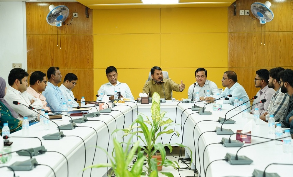 রাসিকে রুয়েট শিক্ষার্থীদের প্রথম ইন্টার্নশিপ কার্যক্রম শুরু