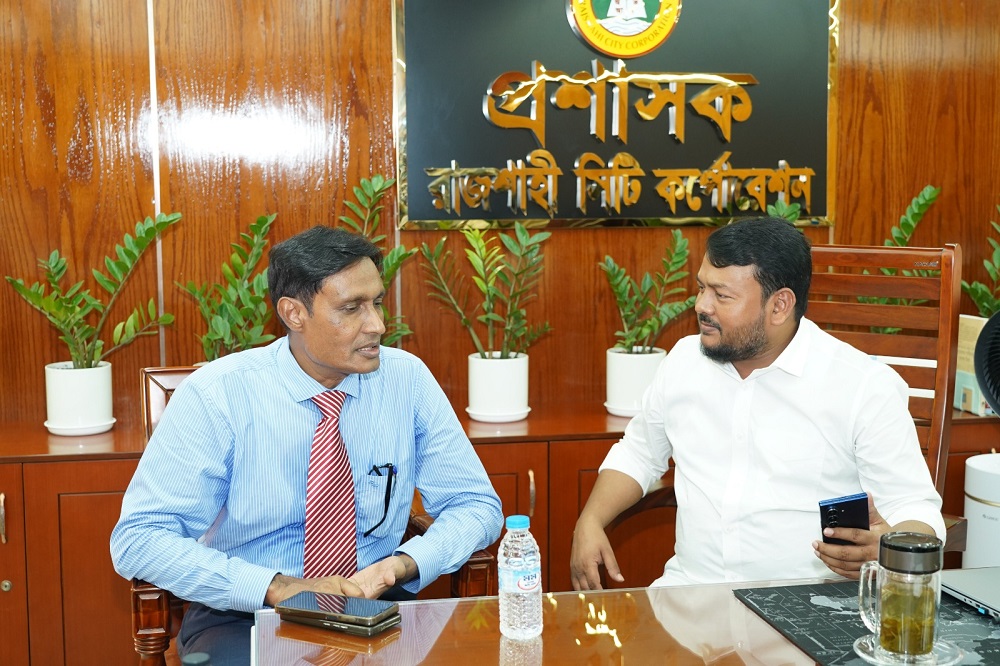 রাজশাহী নগরীর উন্নয়ন কার্যক্রম বাস্তবায়নে রাসিক প্রশাসক ও বিভাগীয় কমিশনারের বৈঠক
