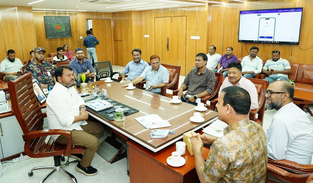 রাসিক প্রশাসকের সঙ্গে হাইটেক স্পেশালাইজড হসপিটাল কর্তৃপক্ষের মতবিনিময়