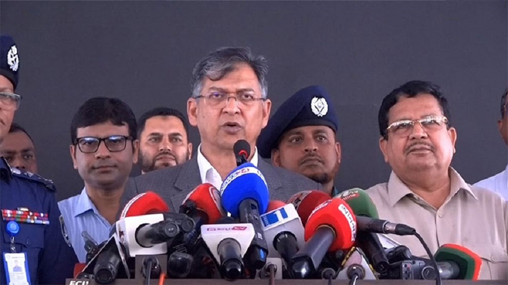 মহাসড়কে এআই ক্যামেরা স্থাপন-চাঁদাবাজি ও অনিয়ম কমবে