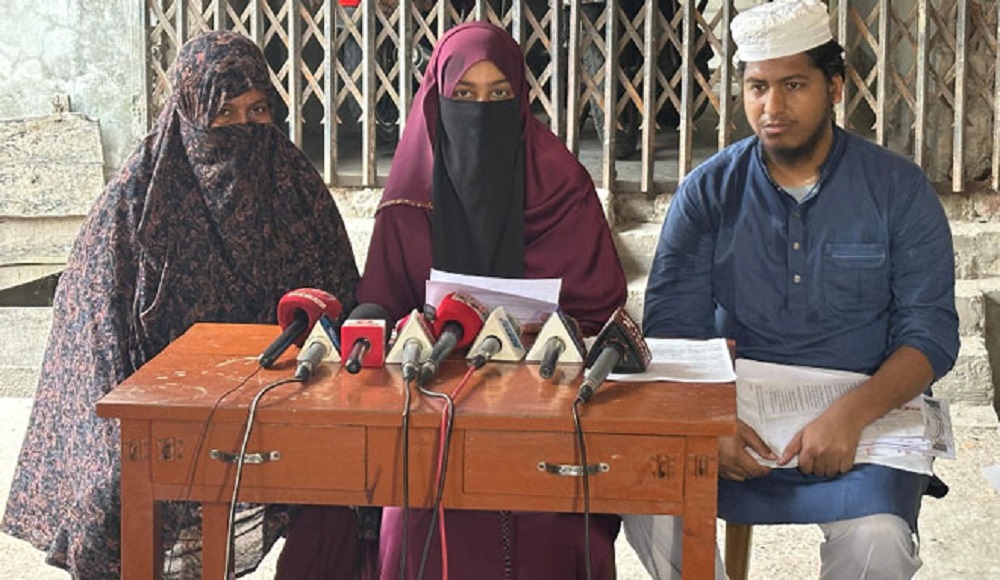 রাজশাহীতে মব করে দোকানসহ বসতবাড়ি দখলের চেষ্টা