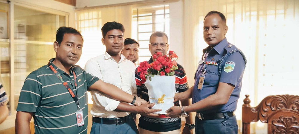 নিয়ামতপুরে নবাগত ওসির সাথে সাংবাদিকদের মতবিনিময় সভা অনুষ্ঠিত